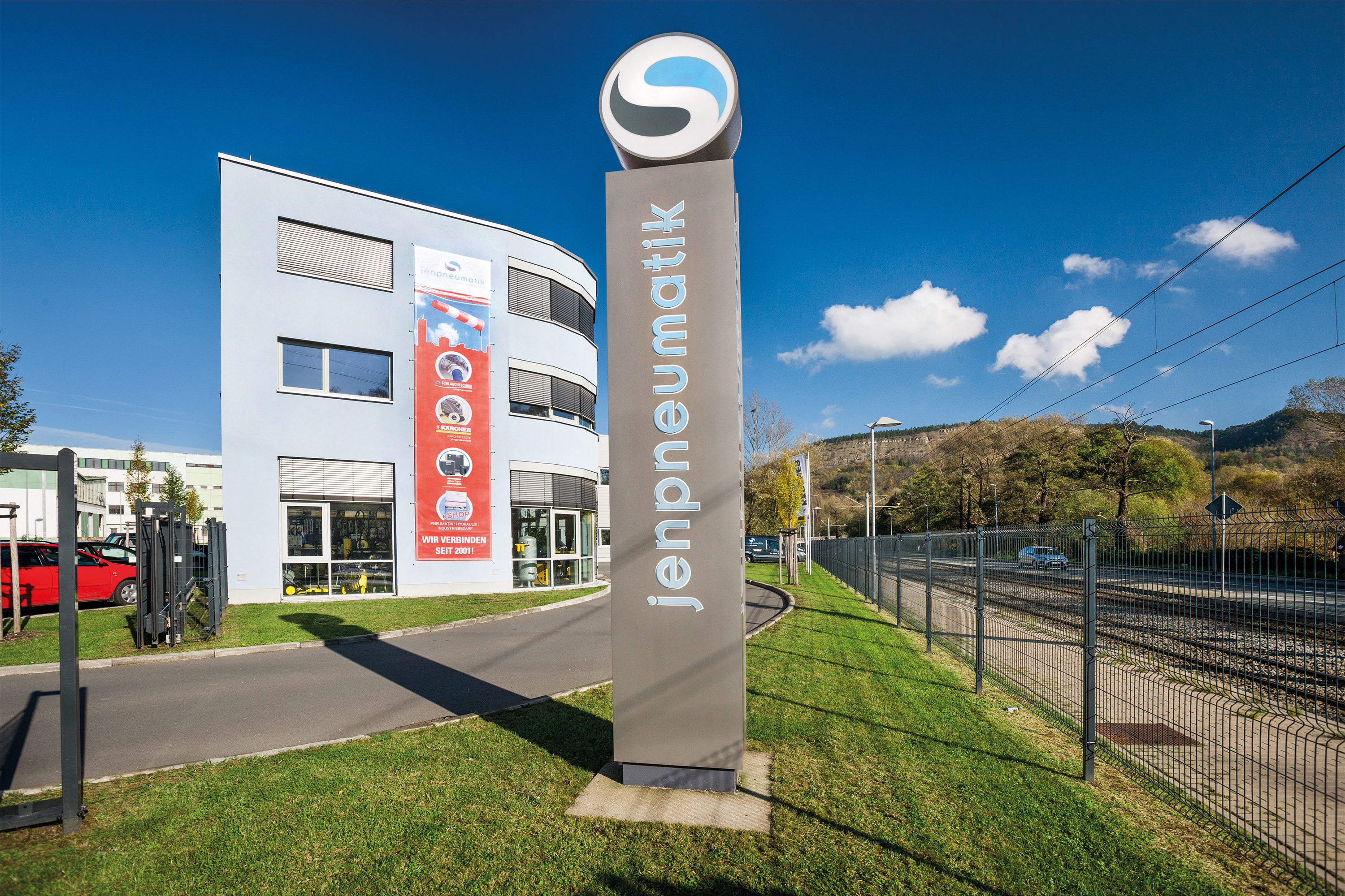 Titelbild - Pressebericht - jenpneumatik & Schlauchtechnik GmbH