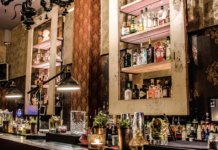 AUSGEZEICHNET: PEARLZ BAR BY BARZANI